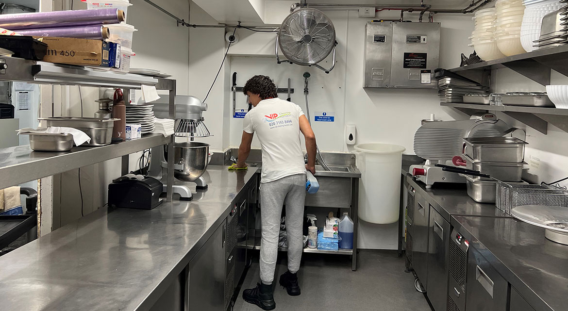 Regular Restaurant Cleaning Services