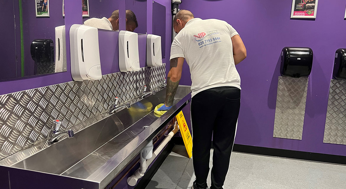 Cleaning the toilets and washing room in The Restaurant 